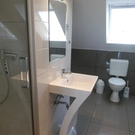 Gaestehaus Vogelsang * سيركسدورف